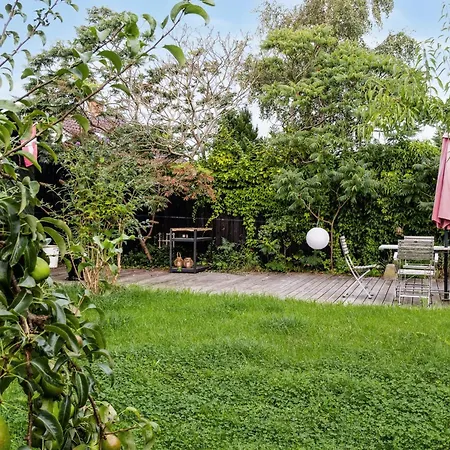 Island Life Gem With Heart Desires *