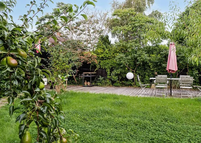 Island Life Gem With Heart Desires *