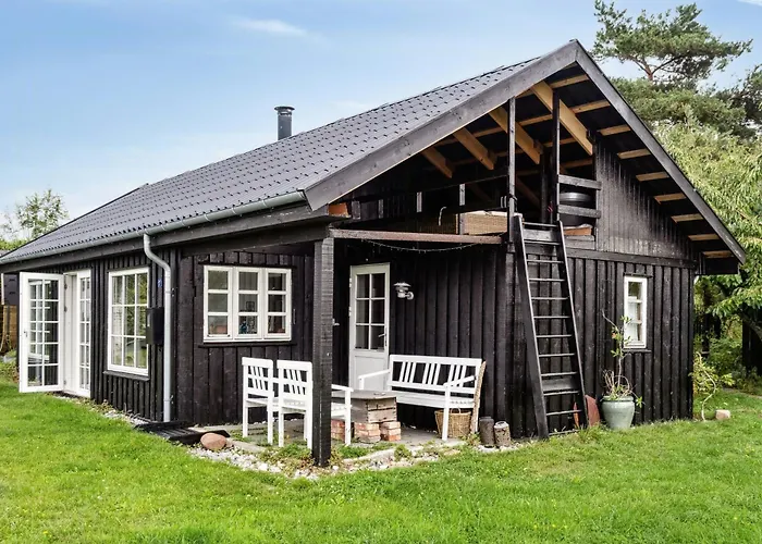 Island Life Gem With Heart Desires