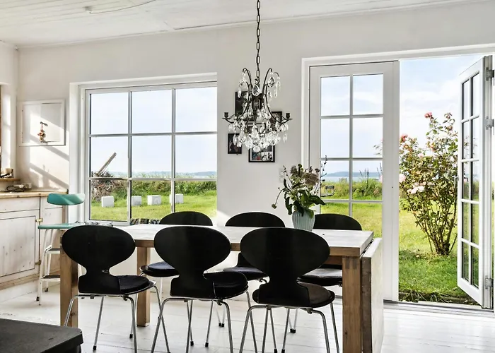 Island Life Gem With Heart Desires